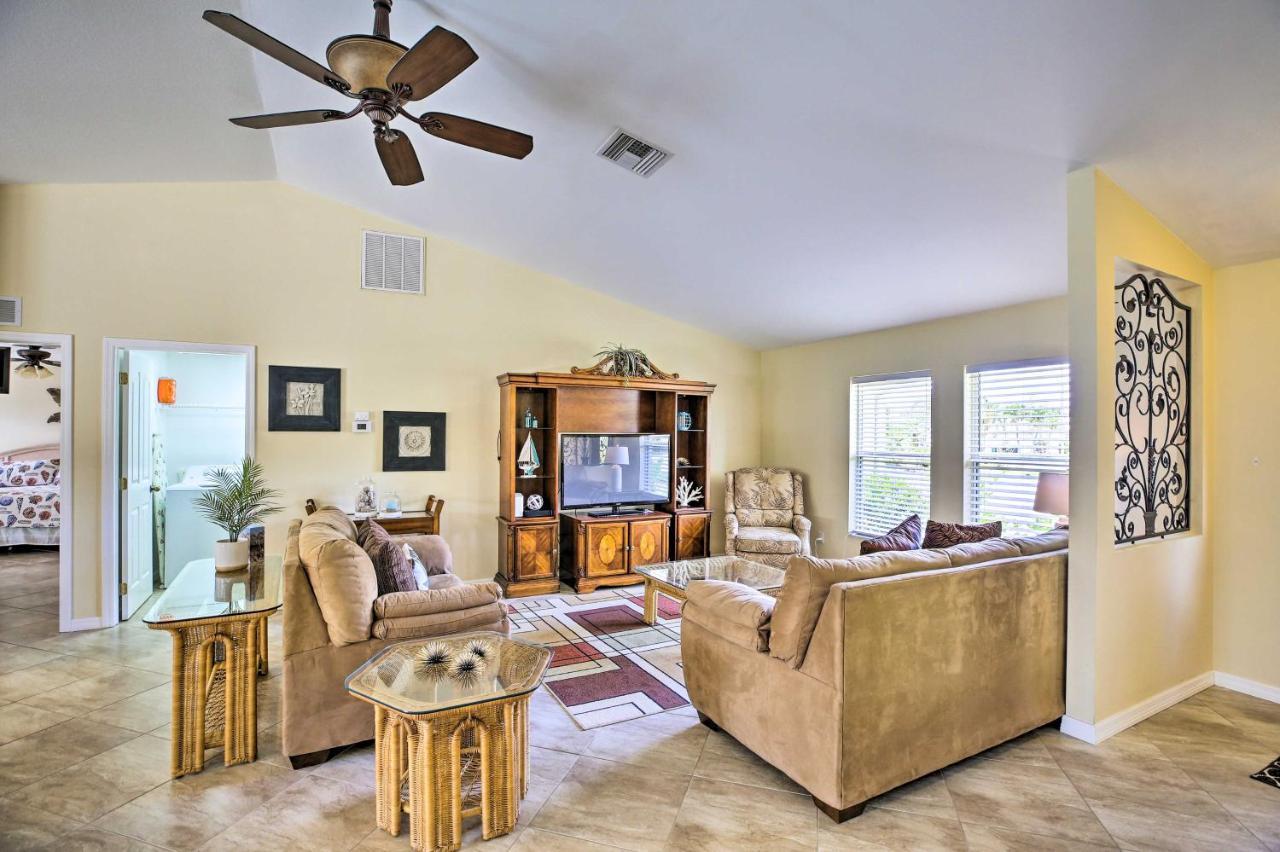Cape Coral Canalfront Home With Pool And Dock Экстерьер фото